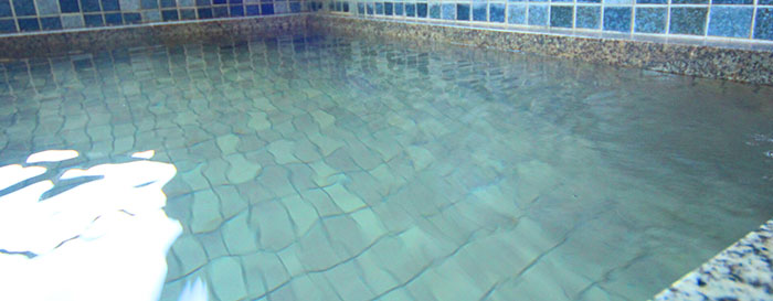 白馬岩岳民宿旅館 岳園荘のお風呂・客室01